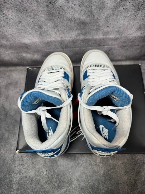 Size 8.5 | Jordan 4 Military Blue With Box | Pre-Owned
